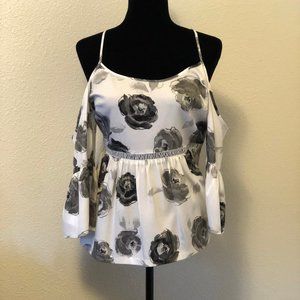 Kensie Flowing Blouse Medium